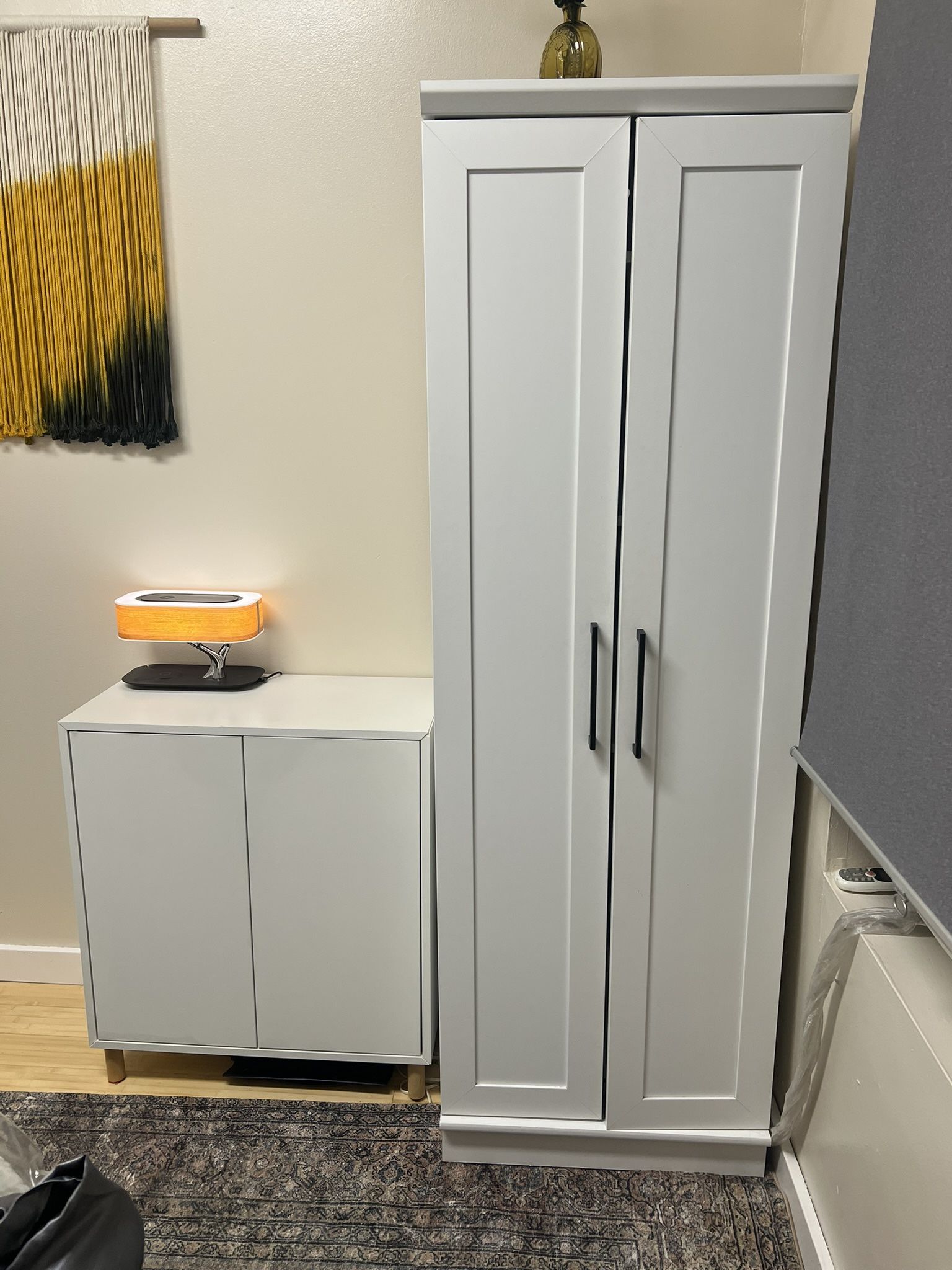 Cute, White, Modern Furniture Set
