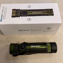 Olight Seeker 4 Pro 