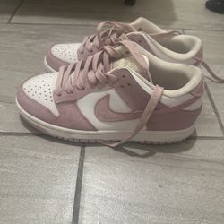 Woman’s Dunks