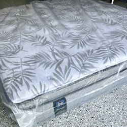 King Size Mattress - 13” Firm Pillow Top Mattress 