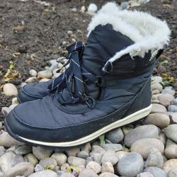 Black Sorel Fur Lined Womans Boots size 6.5