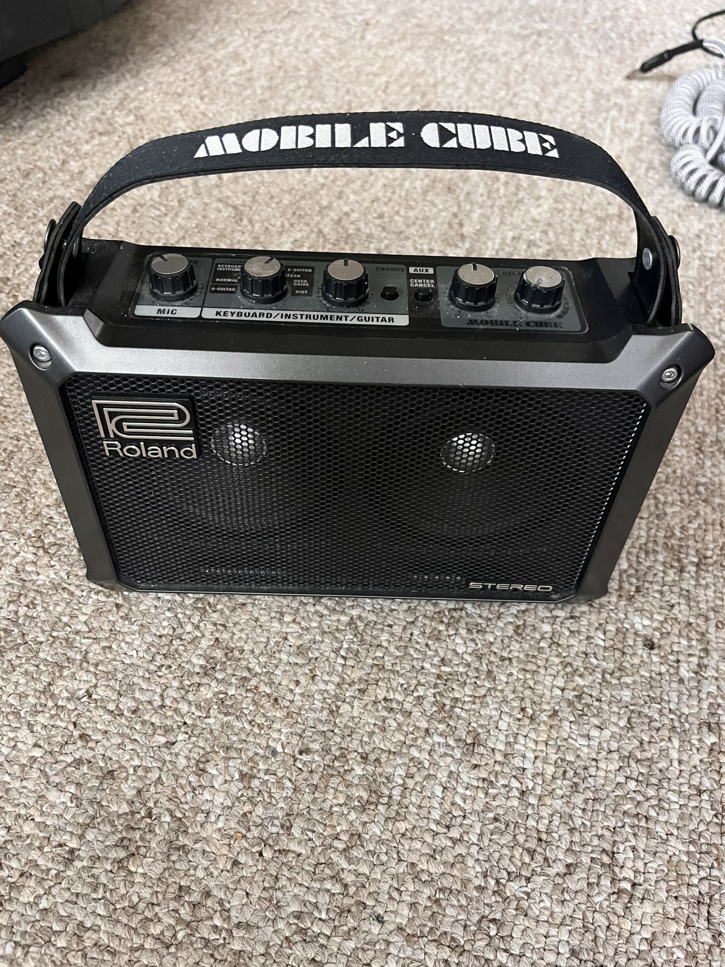 Roland Mobile Cube Battery Stereo Amp