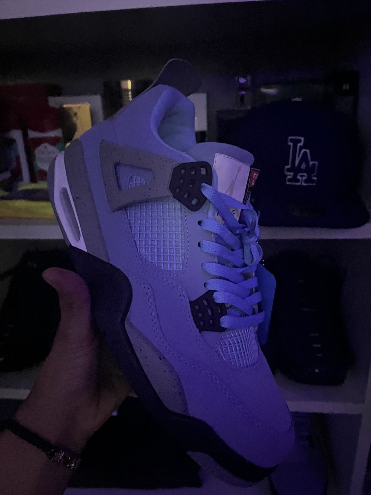Air Jordan 4 “University Blue” SIZE 11
