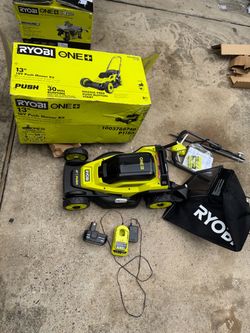 ONE+ 18V 13 in. Cordless Battery Walk Behind Push Lawn Mower with 4.0 Ah Battery and Charger