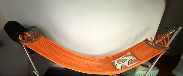 Hammock and foldable metal frame