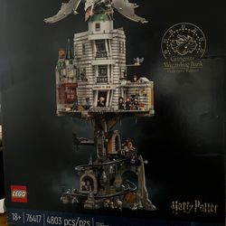 LEGO Harry Potter Gringotts Wizarding Bank #76417