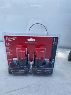 Milwaukee m12 3.0 battery new 2 pack