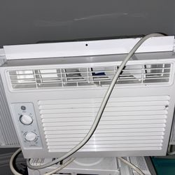 General Electric Air Conditioner 5,000 BTU