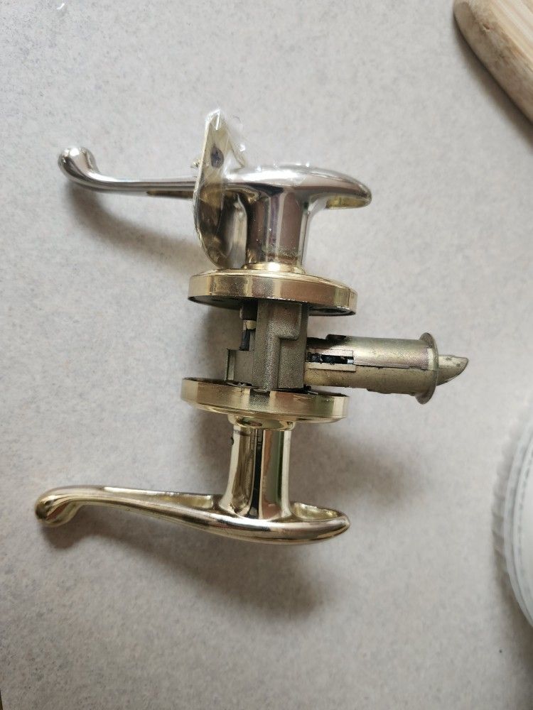 Mobile Home Bedroom And Bathroom Doors Handles