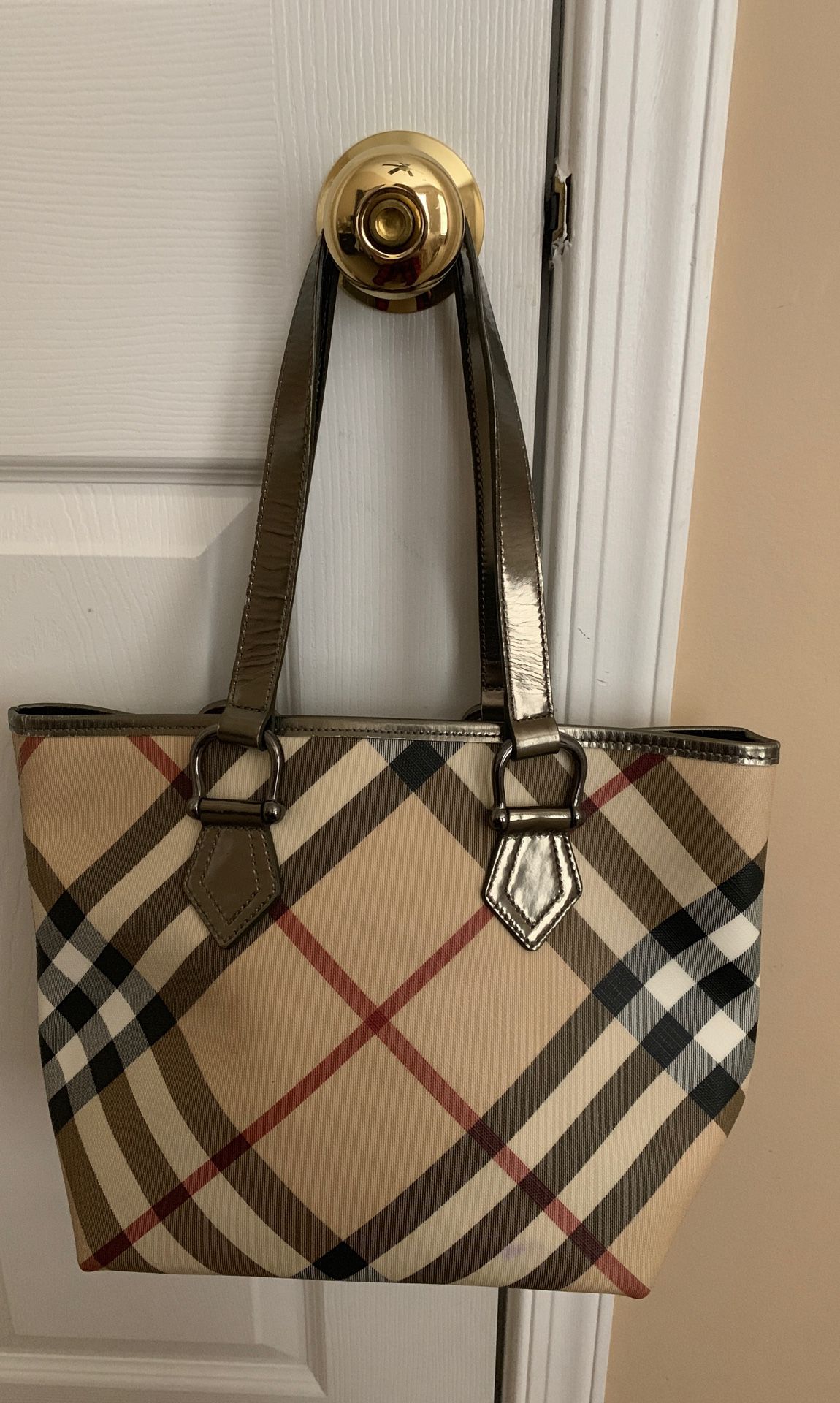 Used Authentic Burberry Shopper bag.