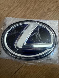 2015-2019 Lexus ES300h RX350 RX450h Front Grille Radar Emblem 53141-48100