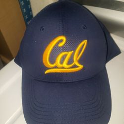 Womans Hat Puma And Cal