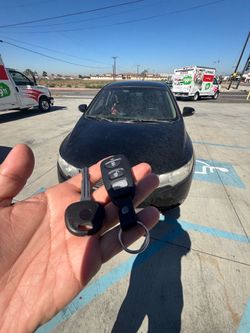 Llaves de autos / car keys and remotes