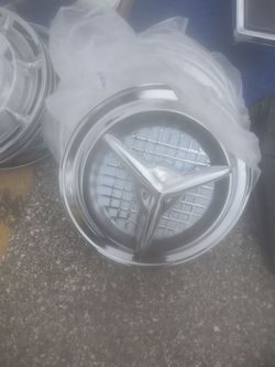 Hub caps 14in as new for vintage  cars trucks  bombs ect