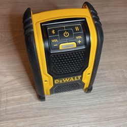 DeWalt 20v Bluetooth Speaker 