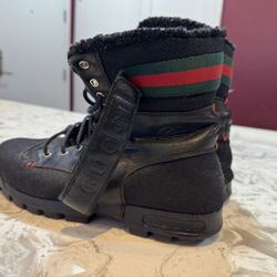 Men's size 10 Gucci hiking boots from 2010 