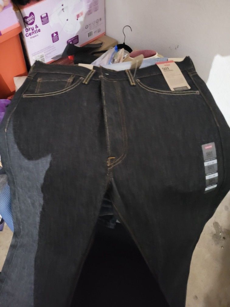 Levis