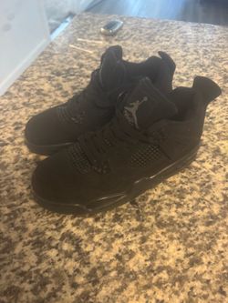 Black retro 4s