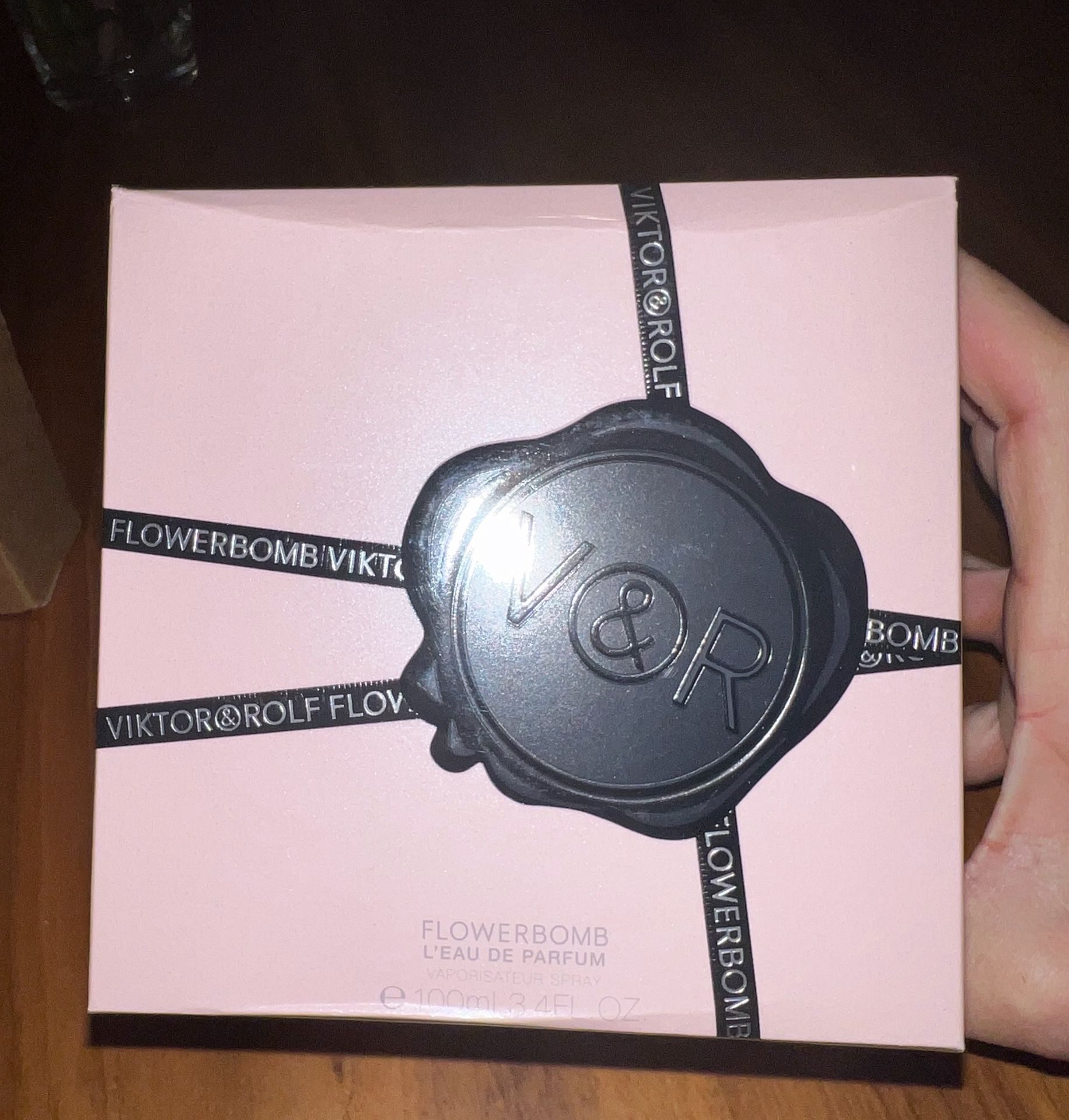 Viktor Rolf flower Bomb New