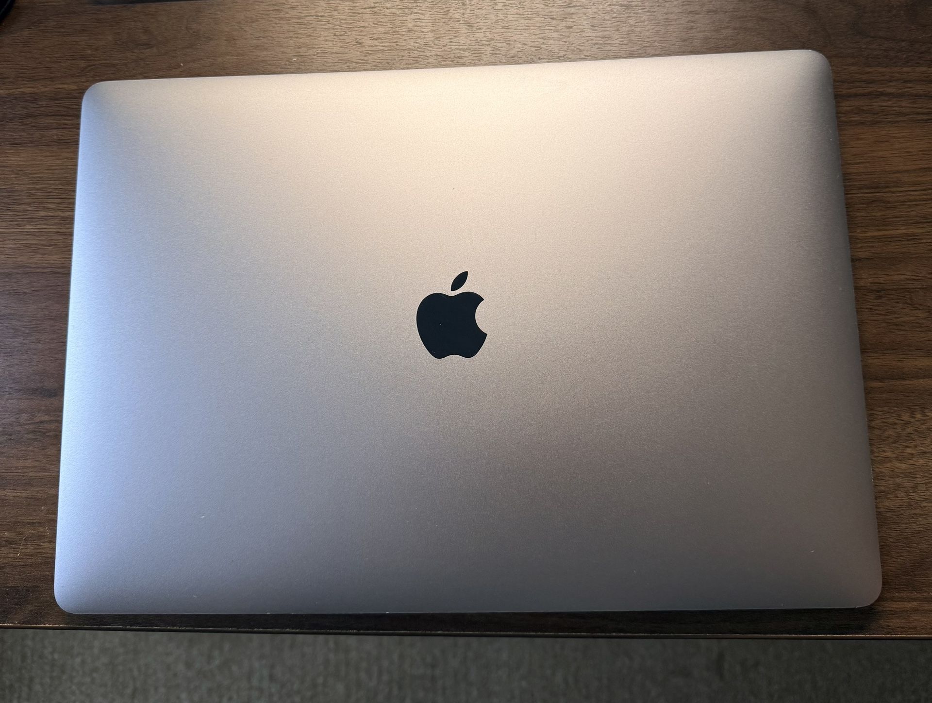 Very Good Condition MacBook Pro 15” Late 2018 16G RAM 256GB SSD