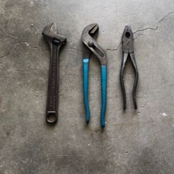 Wrench 