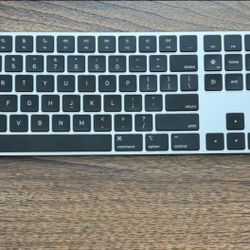 Apple Magic Keyboard