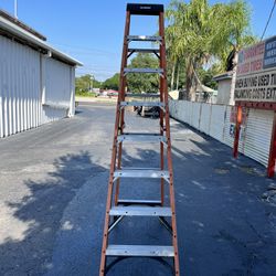 8 Foot Husky Ladder 