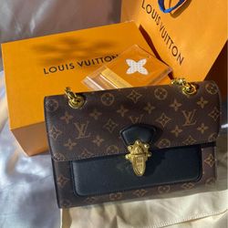 Louis Vuitton victorie Bag 