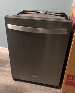 Whirlpool Black Stainless Steel Dishwasher MODEL - WDT730PAHZO