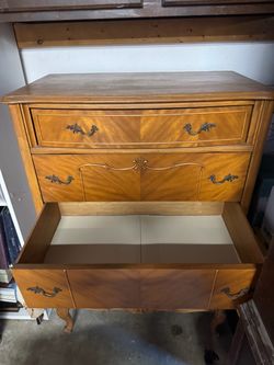 Wood dresser