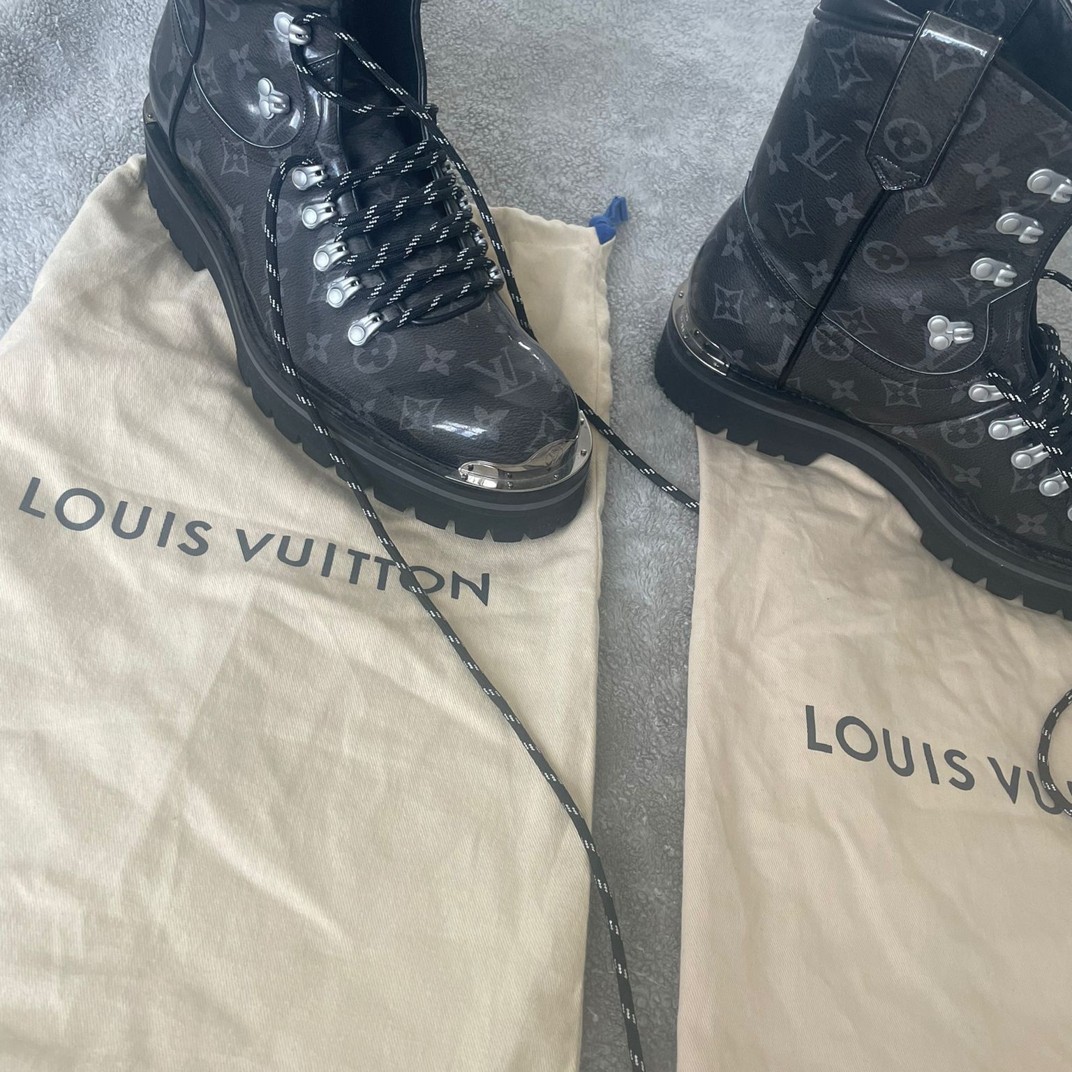 Lois Vuitton Shoes Man Boats Like New 