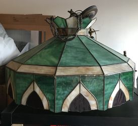 Tiffany light fixture