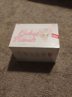 POP MART Baby Molly Friends