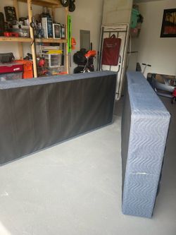 Box springs king size  free