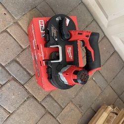 Milwaukee Band Saw 