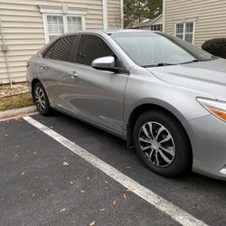 2017 Toyota Camry NEGOTIABLE 