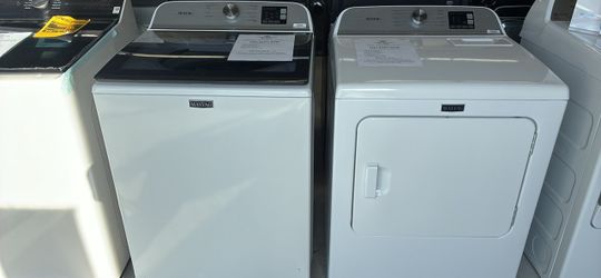 Maytag Top Load Washer and Electric Dryer Set / Open Box  WAS$2248