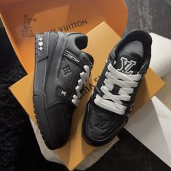 Lv Trainers