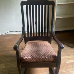 Wooden Rocking Chair 