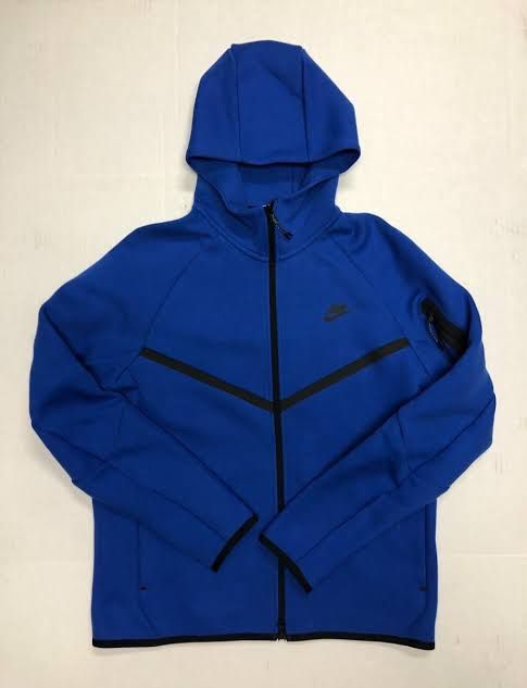 Blue nike tech