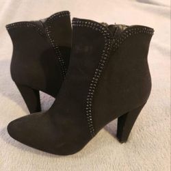 Women's Ankle Boots Sz 5.5 