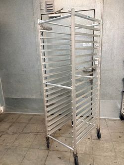 Commercial 20-Tier Aluminum Bakery Rack – $100