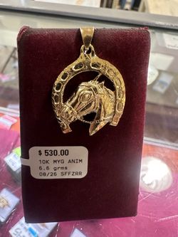 10K Yellow Gold Horse Horseshoe Pendant