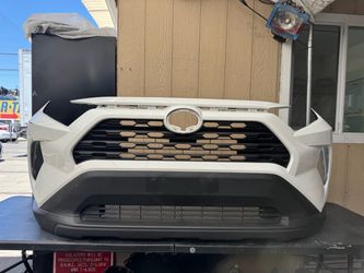 2019 2020 2021 2022 2023 TOYOTA RAV4 LE/XLE/HYBRID FRONT BUMPER COVER OEM USED