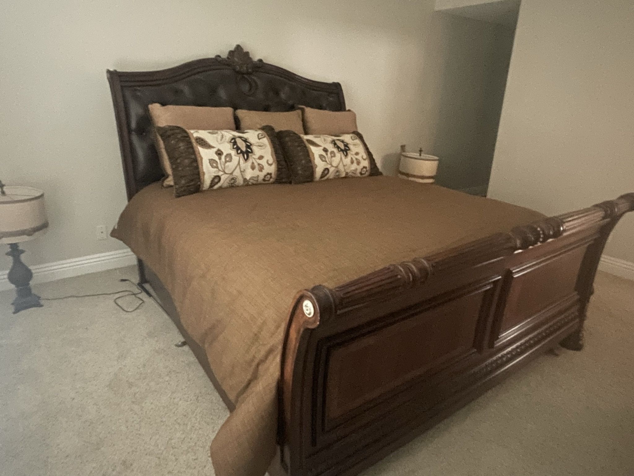 CA King Sized Adjustable Bed