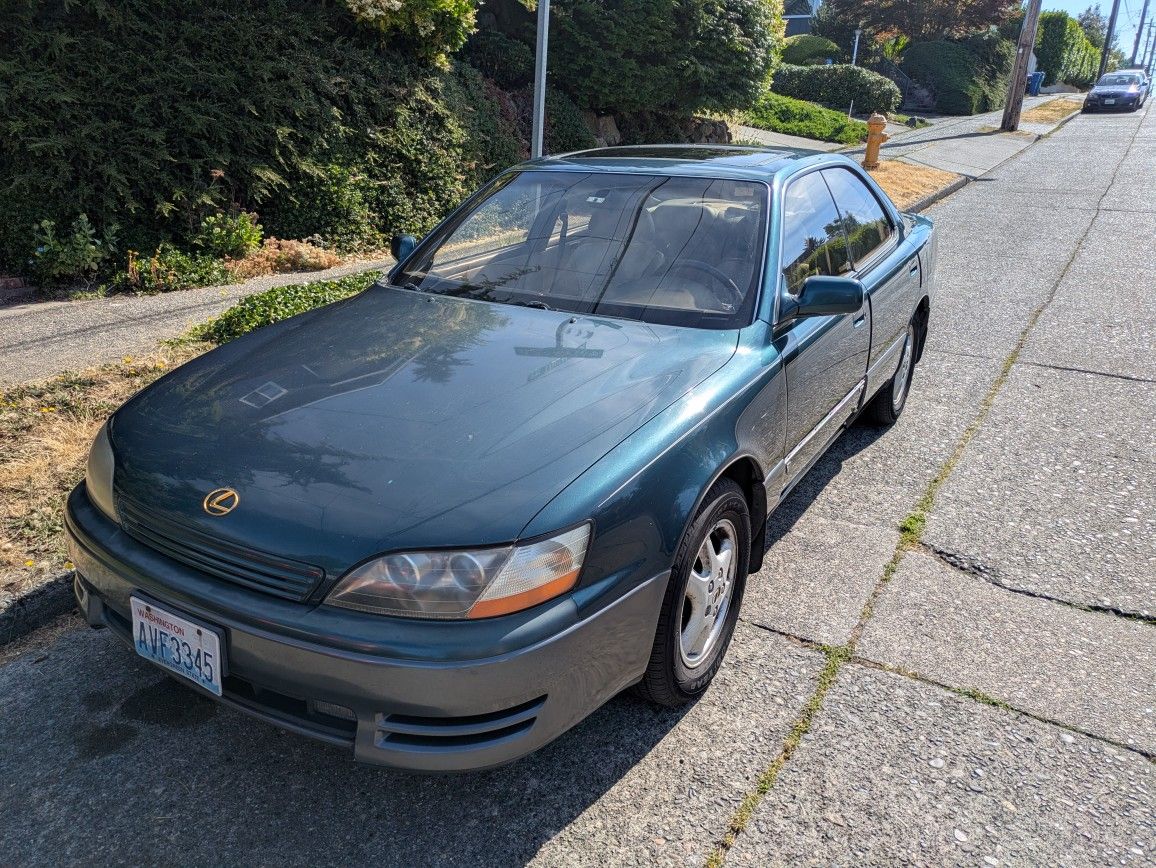1996 Lexus ES 300