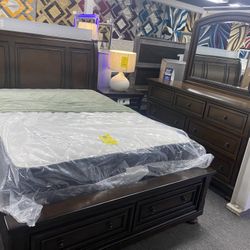 Queen Size Bed Frame Set $1,299.99