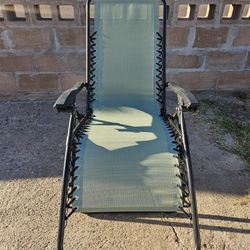 Zero Gravity Lounge Chair