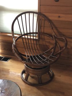2 custom wooden rocking chairs 250$