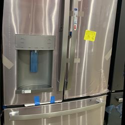 GE GE 27.8-cu ft French Door Refrigerator with Ice Maker and Door within Door (Fingerprint-Resistant Stainless Steel)